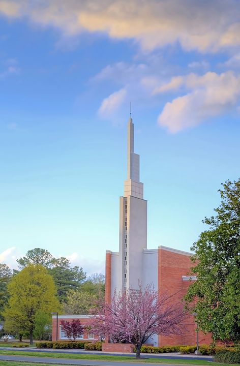 LDS Chapel in Richmond, VA - Sean Toler Photo