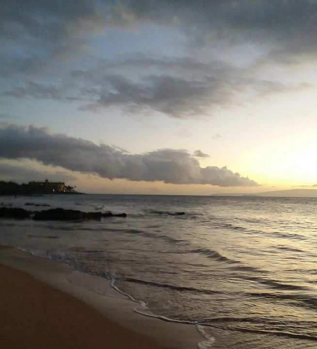 Hawaii Evening waves - Lovinglytwo
