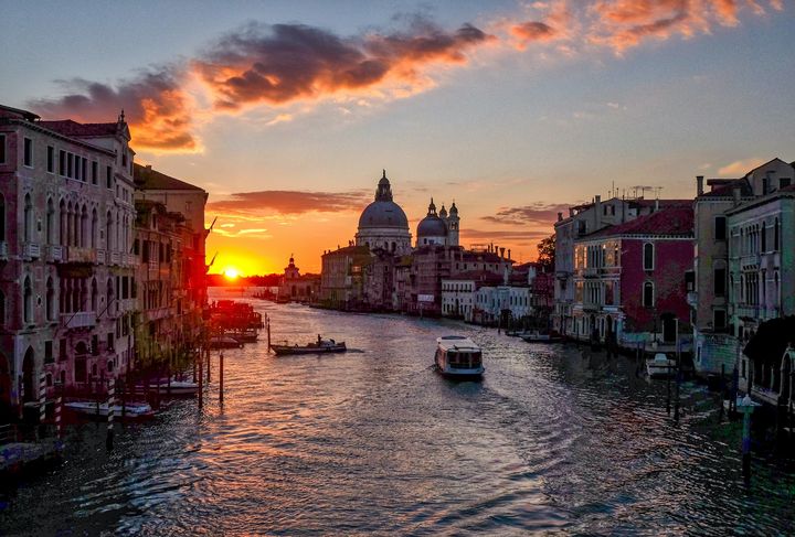 Sunrise in Venice - wonderful_areas