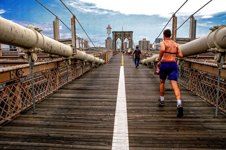 Runner on Brooklyn Bridge - debchePhotography