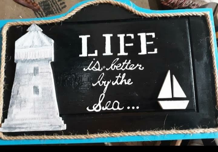 Life is better by the sea wood sign - Islandtreasures247