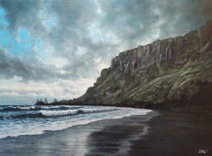 Cliffs near Vík í Mýrdal, Iceland. - Zigmars Grundmanis