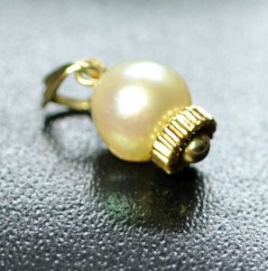 14K. gold-Pearl Pendant - JBiro