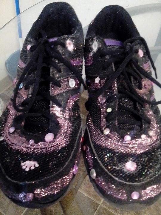 the purple queen Sneakers for women - the Purple Queen Gallery.