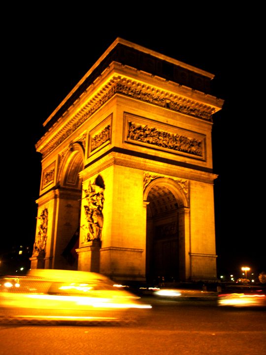 Arc de Triomphe de l'Étoile - Giulietta