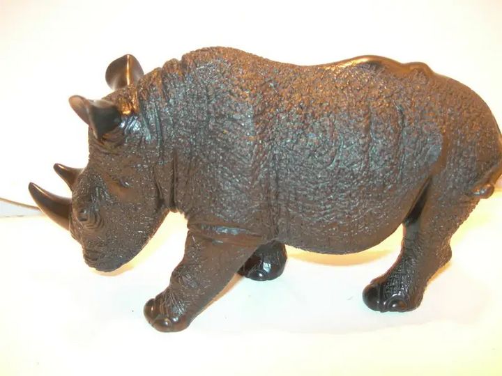 Black Rhino - Stone sculptures and drawings by Limit