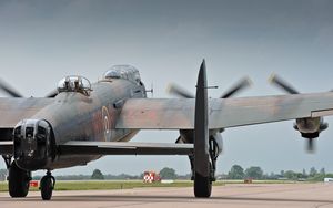 Lancaster,Bomber
