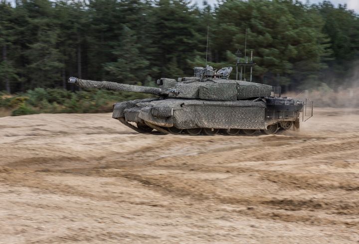 Challenger 2 - MILITARY PHOTO PRINTS UK - Photography, Politics ...